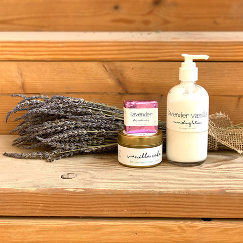 Lavender Lover Gift Set - Creekside Farms Lavender with a twist. If you are obsessed with lavender like us, this gift set is perfect for you!