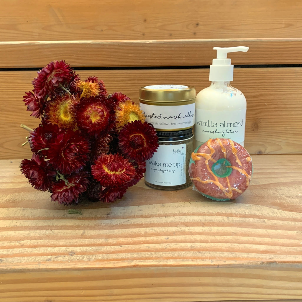 Coffee Lover Gift Set - Creekside Farms The perfect gift set for our coffee addicts with a strawflower bouquet.